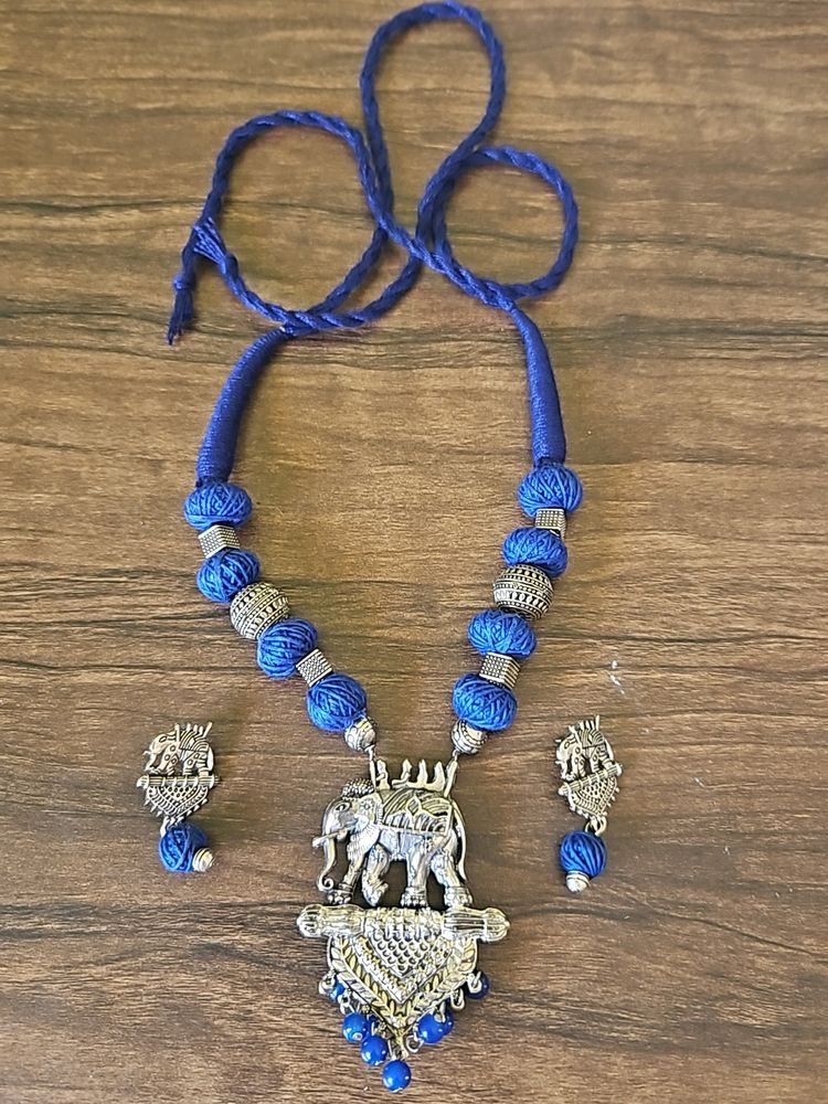 Blue Neckpiece New