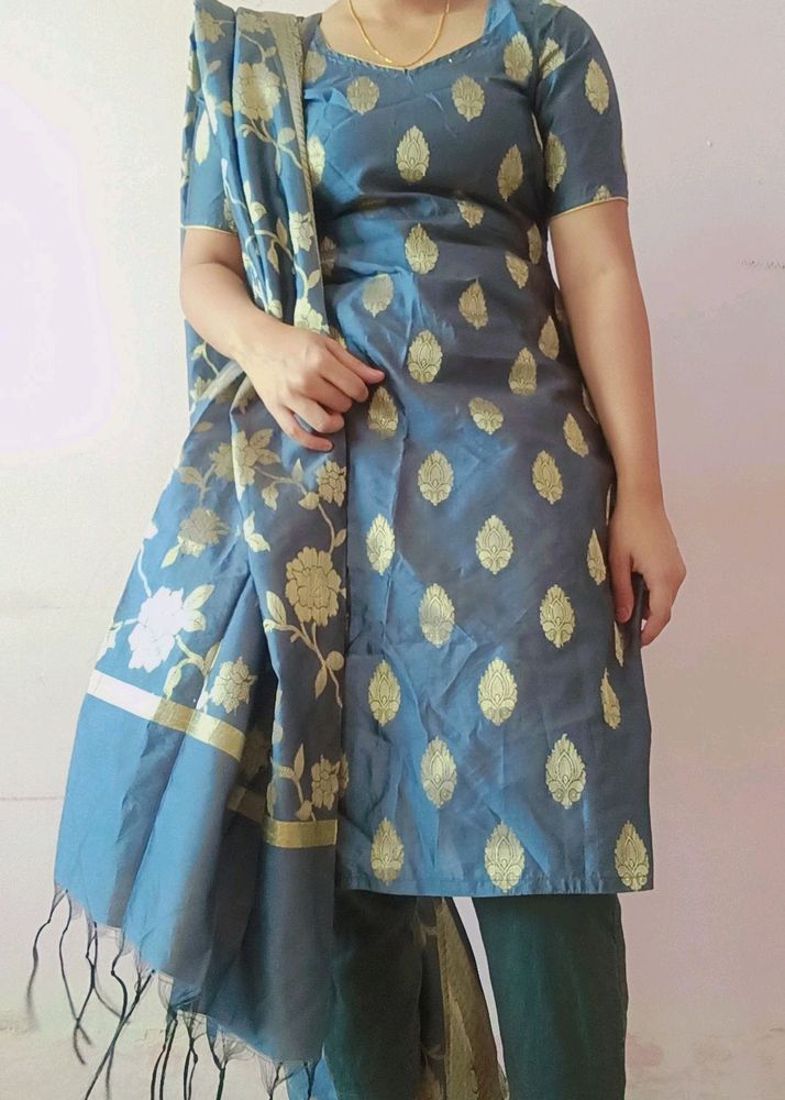 Banarashi Kurti Set