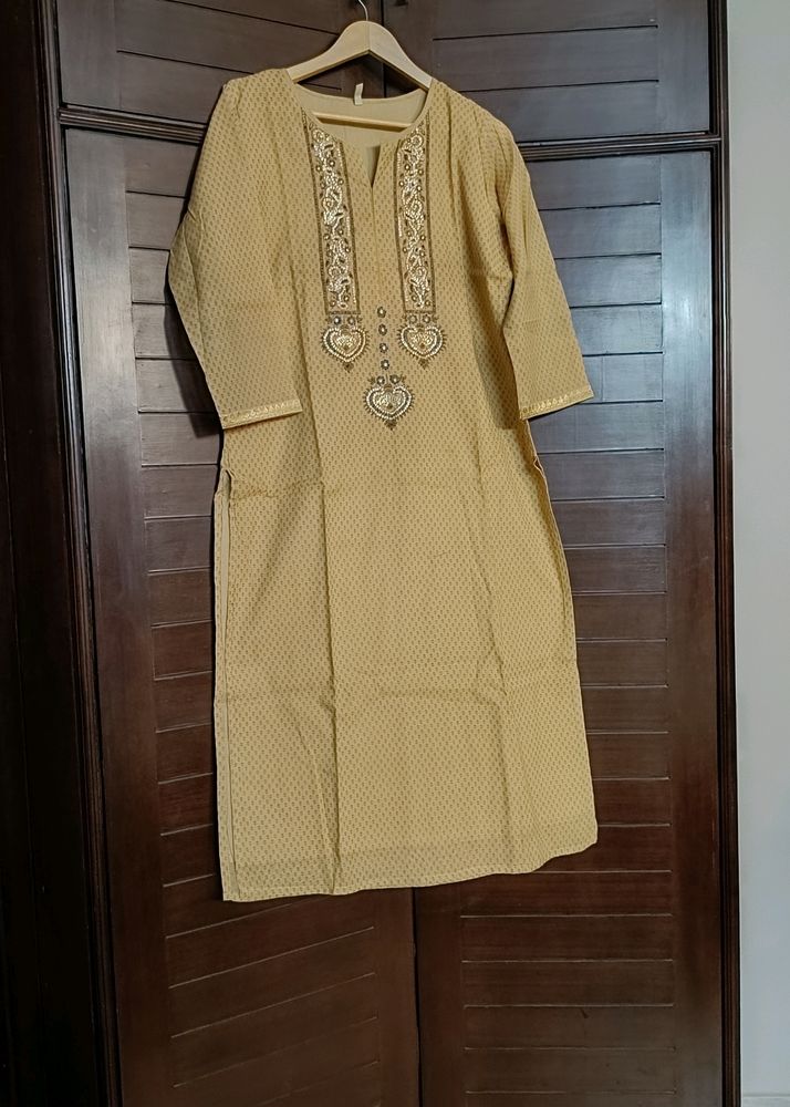 Vrinda Beige Zari Embroidery Chanderi Cotton Kurta