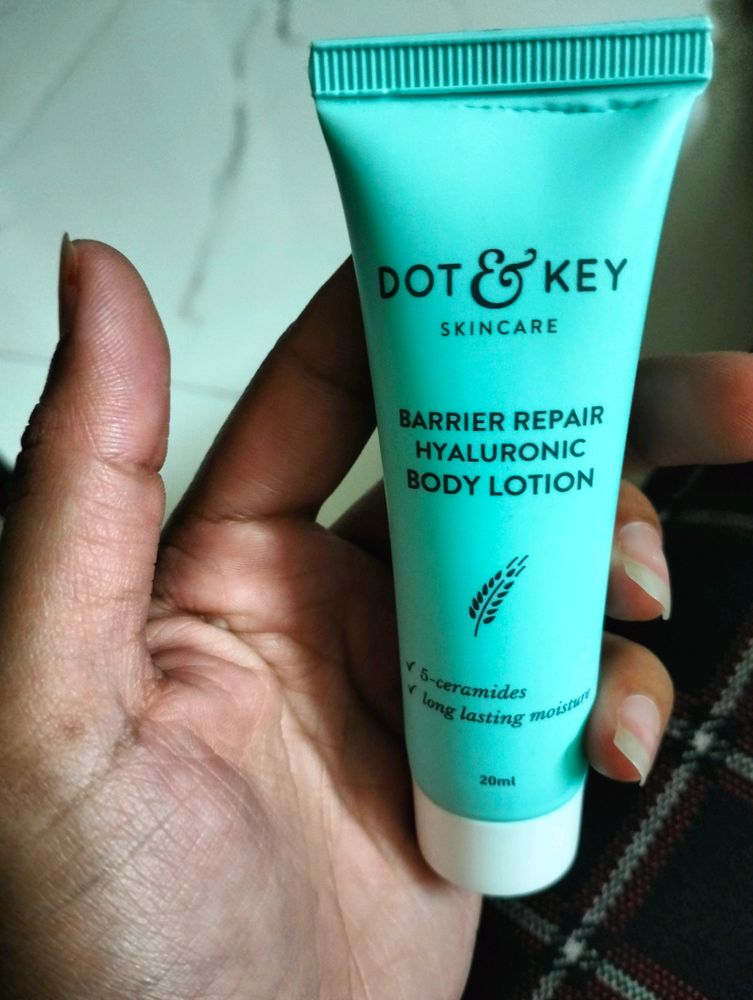 Dot And Key Hyaluronic Body Lotion