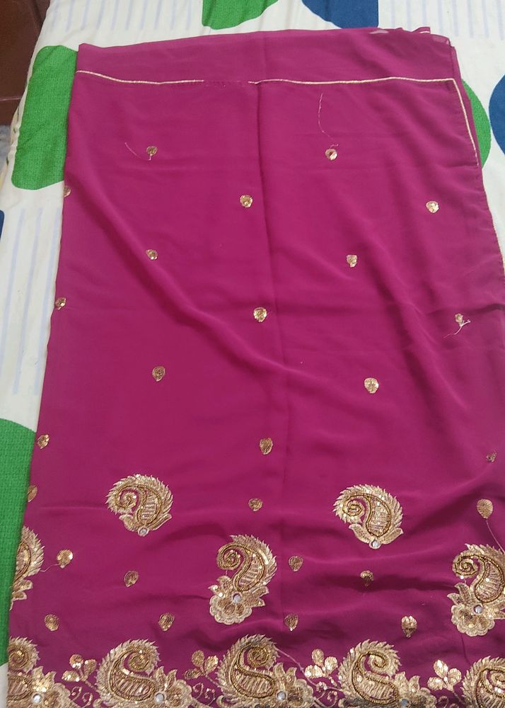 Beautiful Pink Saree Looks New