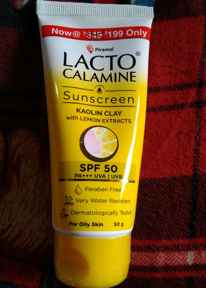 Lacto Calamine Sunscreen With Spf50