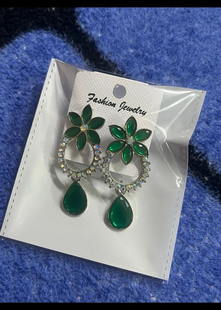 Elegant Green And White Stones Earring #114