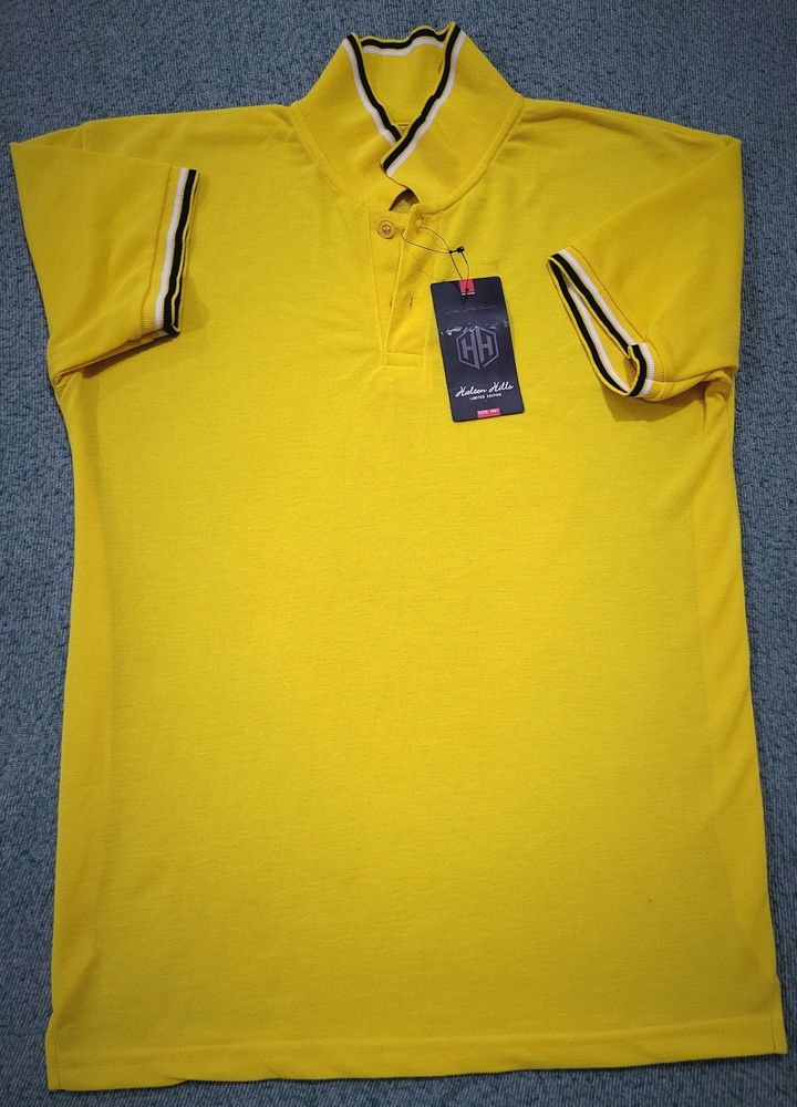 Men's Casual T-shirt (Size:-L)