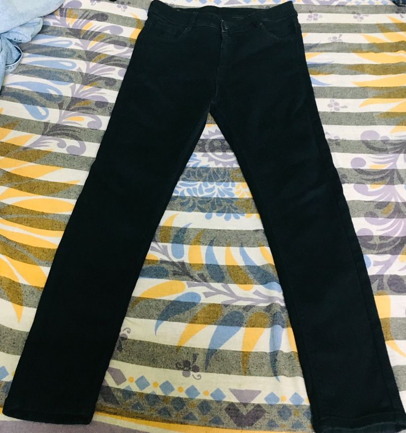 Pure Black Skinny Jeans