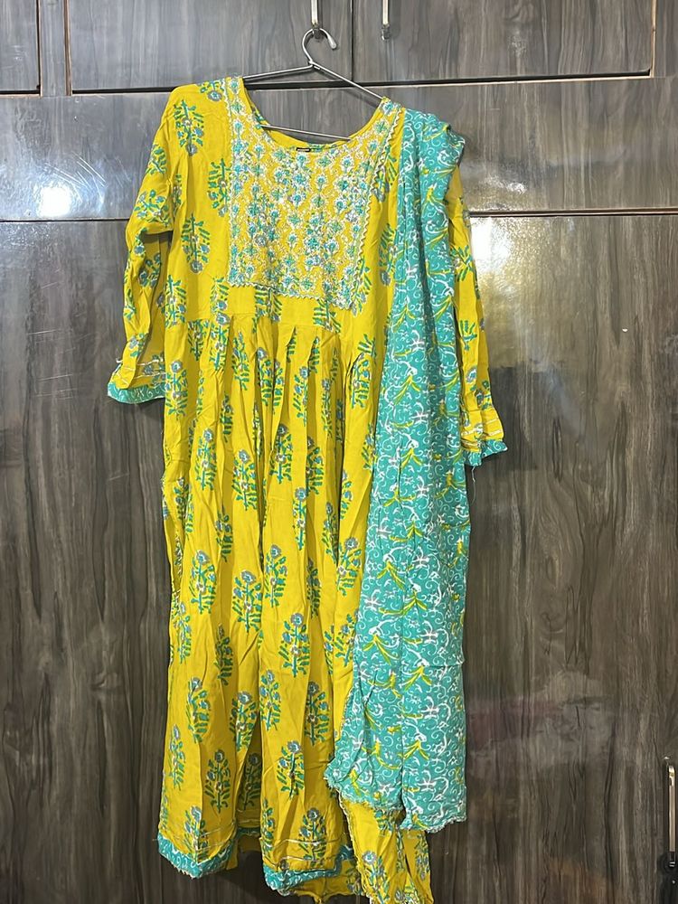 Womens Kurta With Dupatta Set