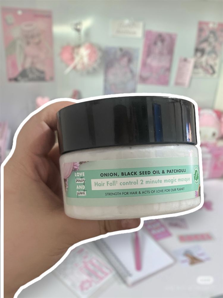 Love Earth Hair Mask