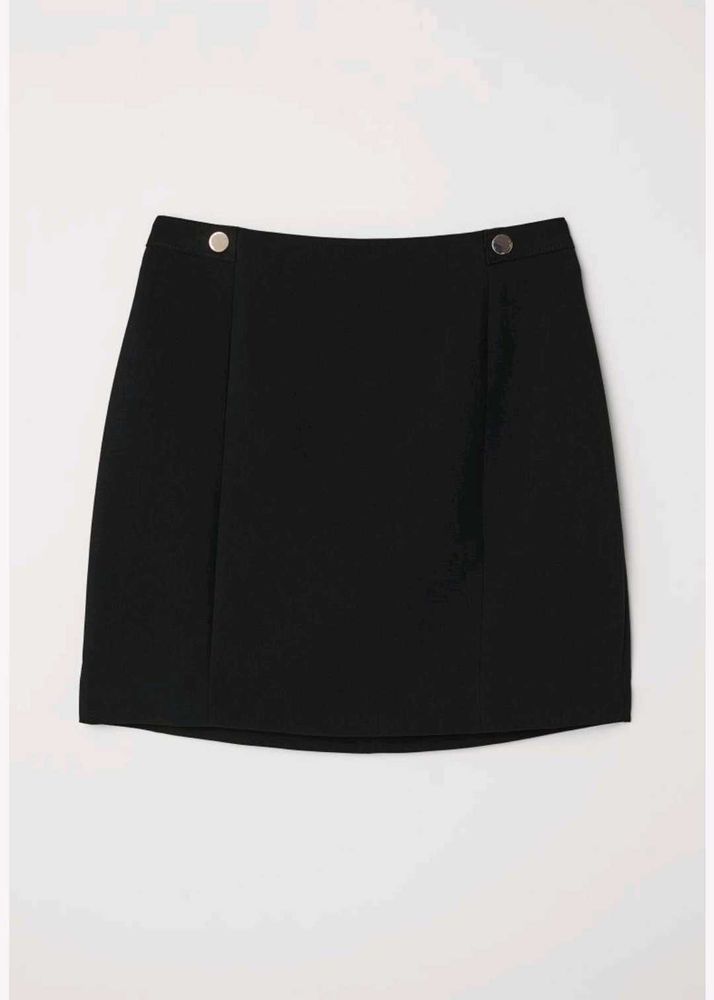 H&M Black Mini skirt