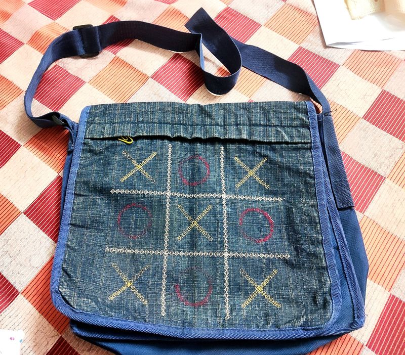 BLUE DENIM SILNG BAG