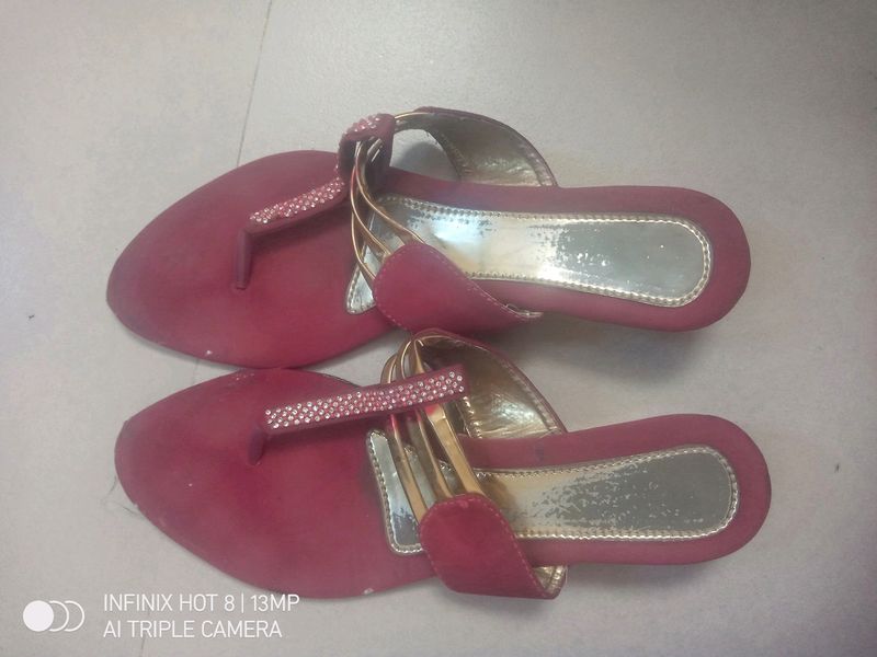 Red Chappal