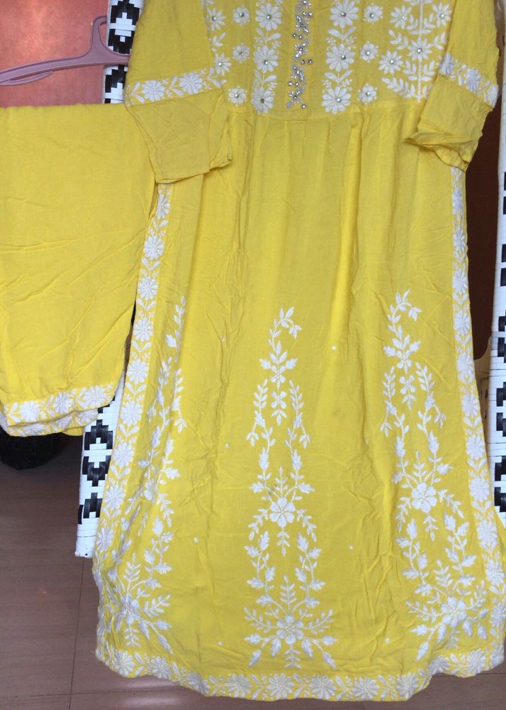 Lucknowi Chikankari Suit