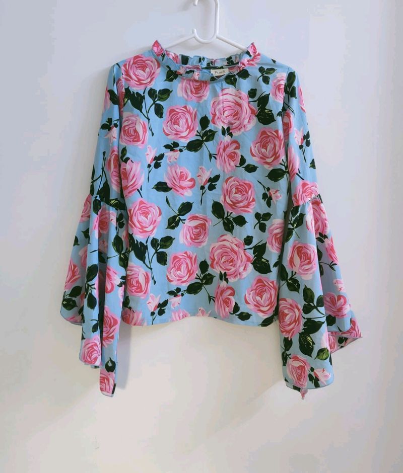 🦋Butterfly Flared Sleeves Top