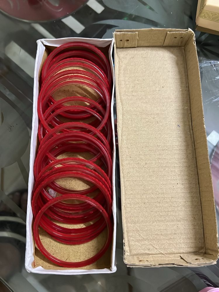 Red Velvet Glass Bangles