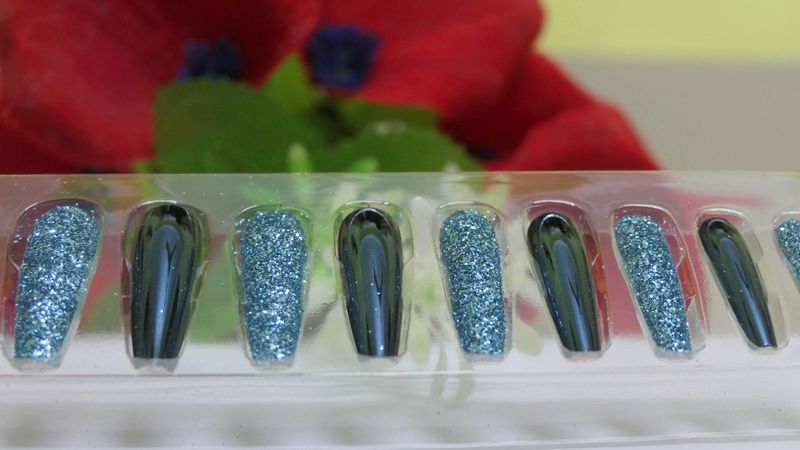 Artificial Beautiful Nails For Women