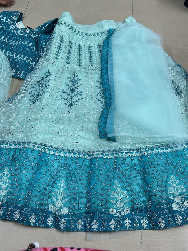 Beautiful Heavy Lehanga Blouse Dupatta And Jacket