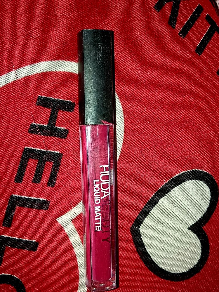 HUDA Beauty Mate Lipstick