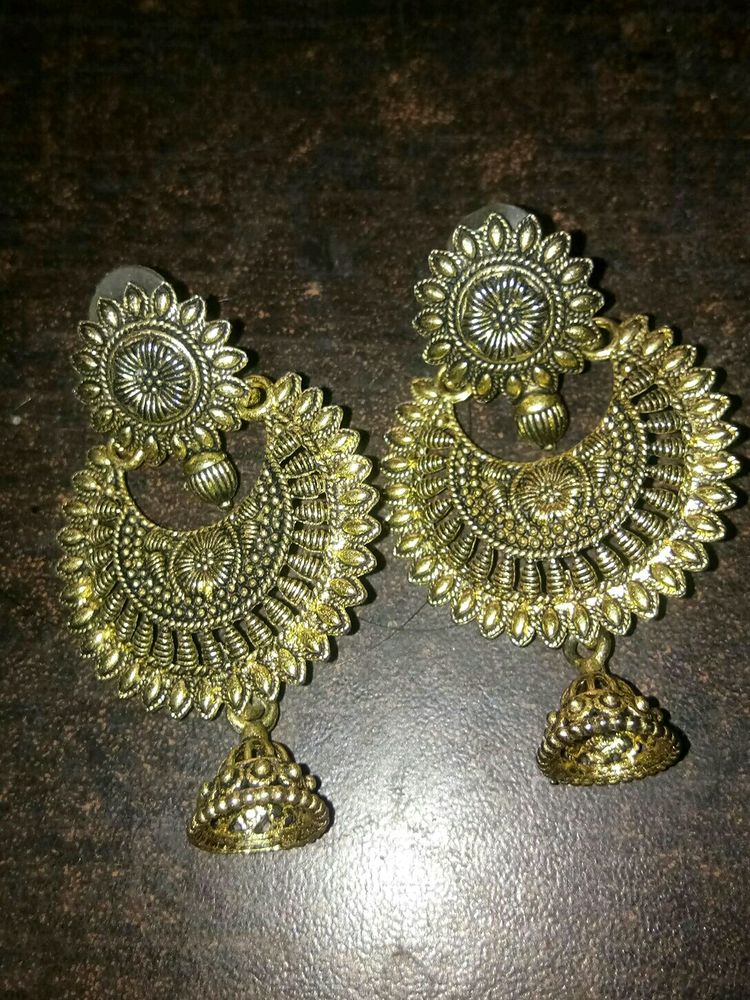 Golden New Earings For Women