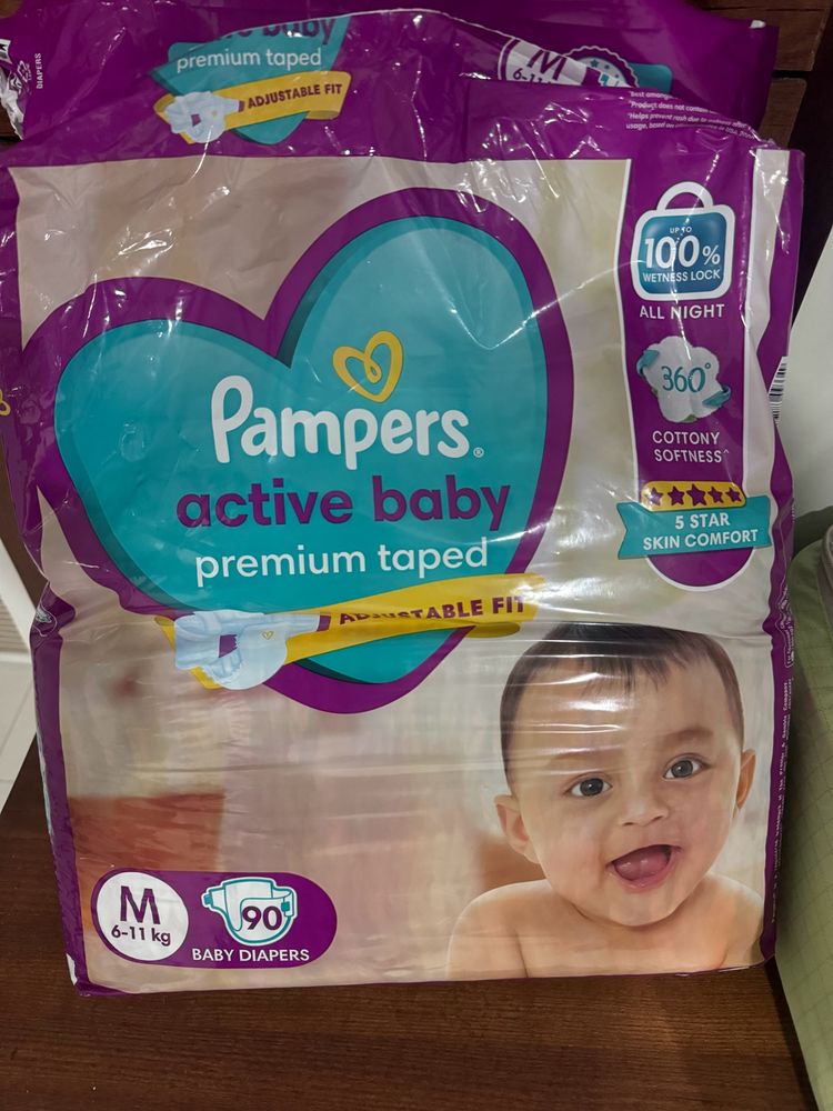 Pampers Premium taped diapers