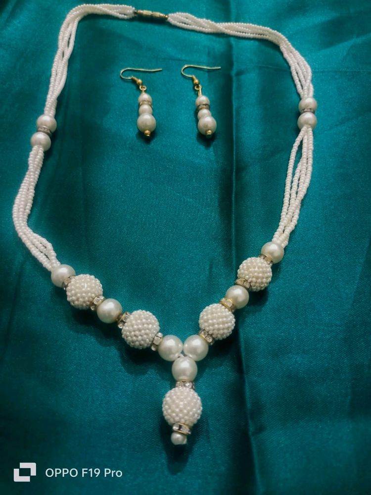 Beautiful Necklace & Matar Mala