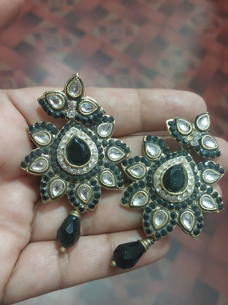 Black Studs Earrings