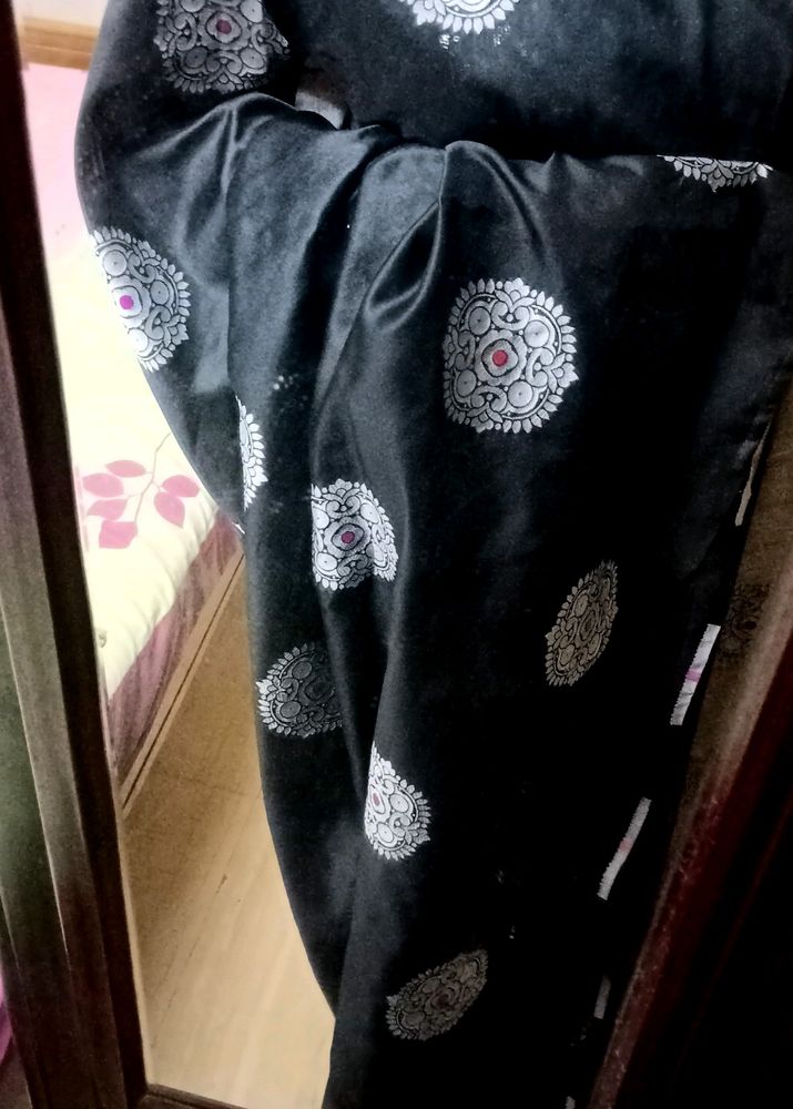 Black Saree