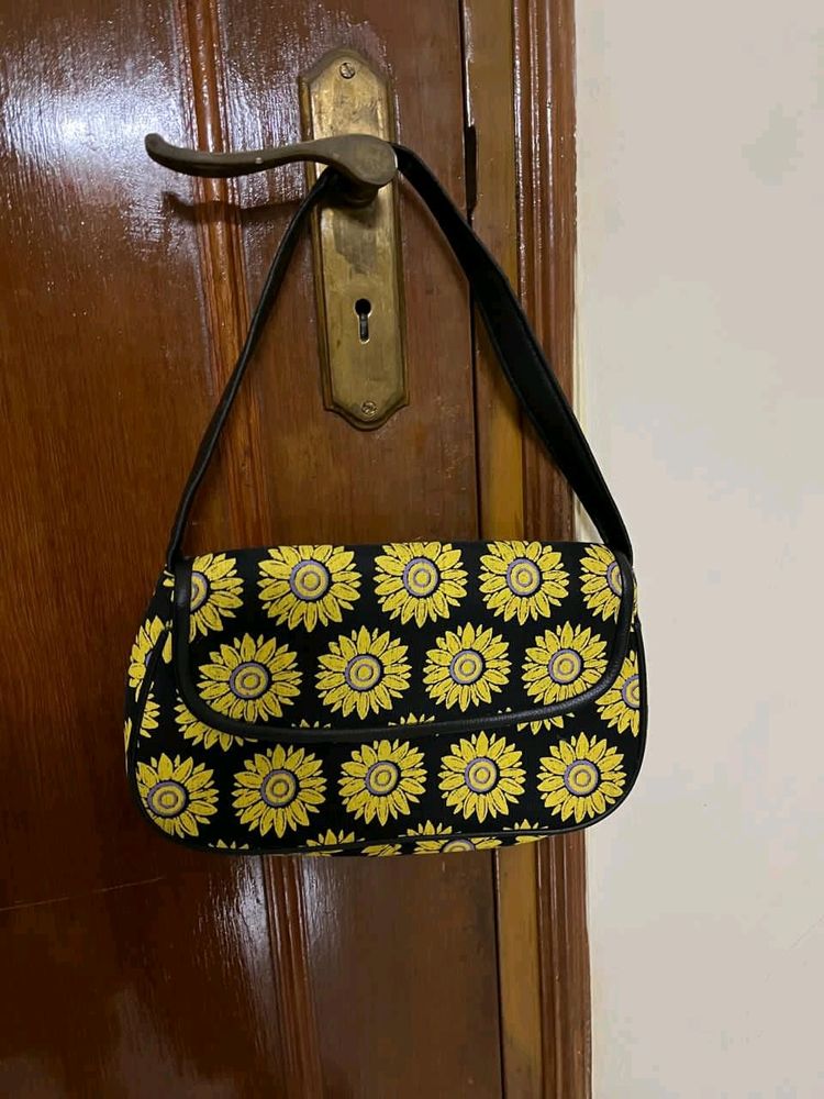 Black Sunflower Printed Bag