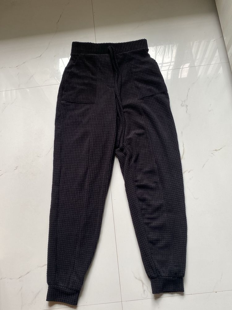 Joggers With Two Pockets (From Westside)