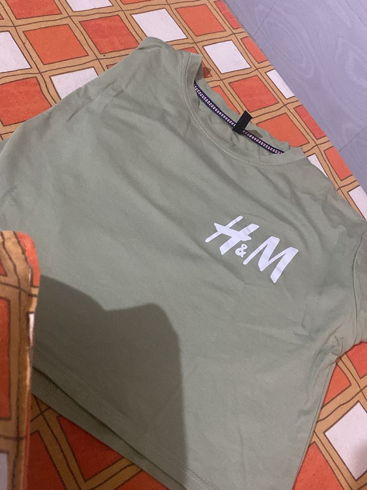 Crop Tshirt Olive Green