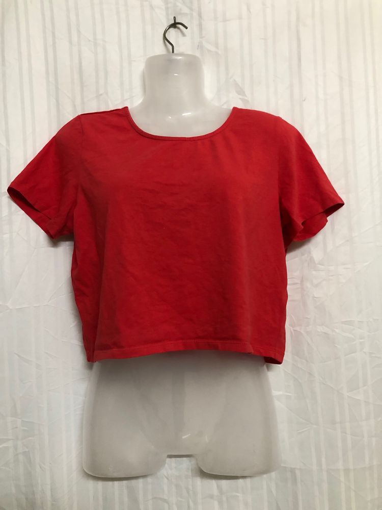 Edition Red Short Sleeve Top