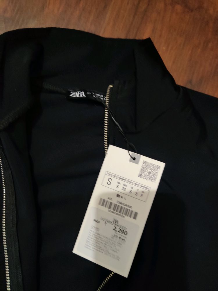 NO Tag Available /ZARA Gym/Casual Wear