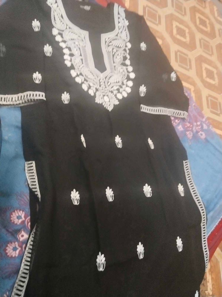 Kurti With Embroidery Work