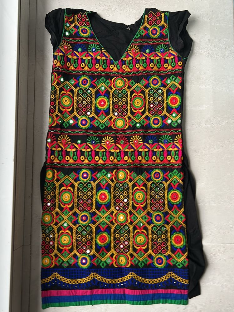 Black Embroidered Navratri Kurta