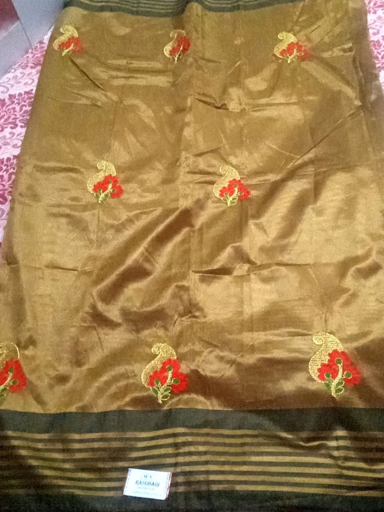 Khadi Saari