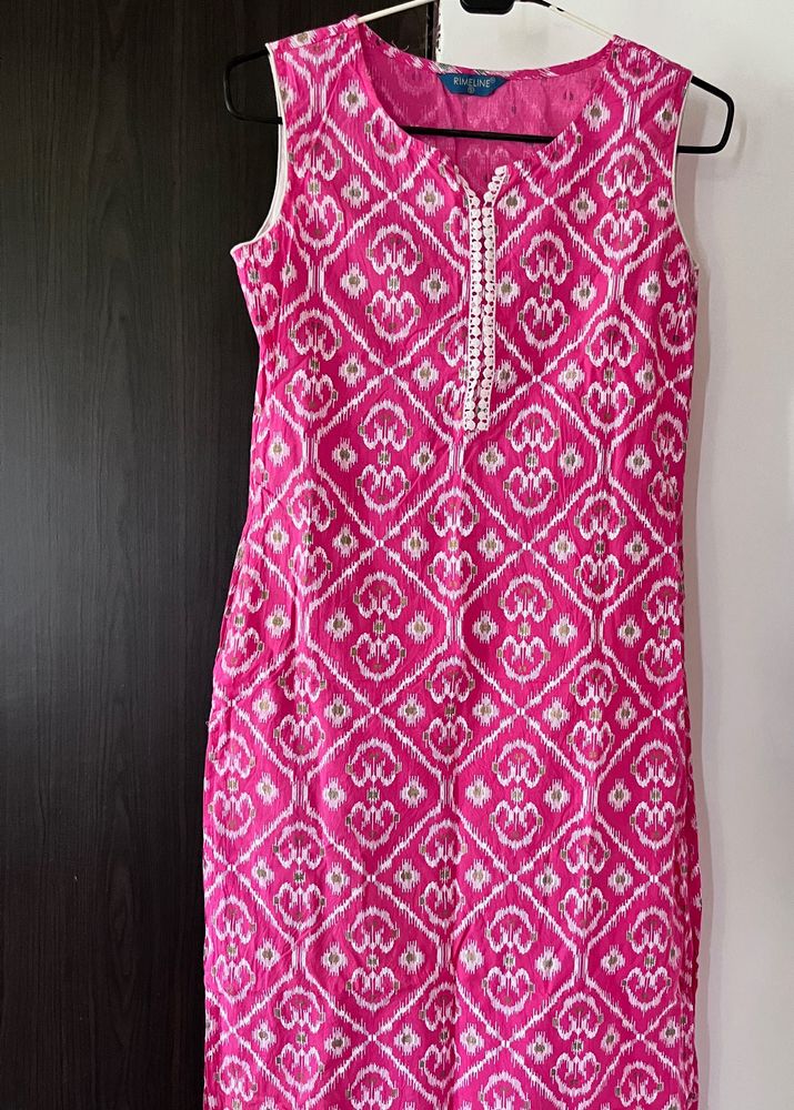 Women Pink Sleeveless Kurta