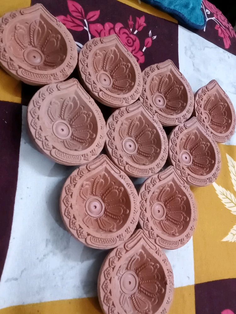 Medium Very Beautiful Diya 🪔 Last Sale