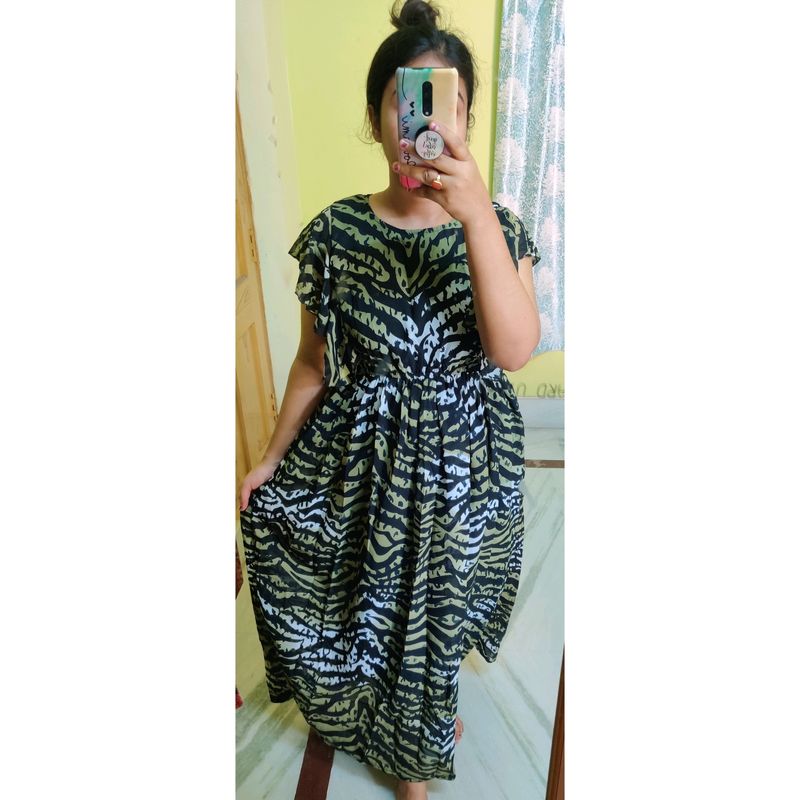 Zebra Printed Butterfly Sleeved Long Dress