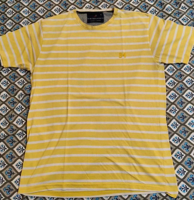 T-shirt With Yellow & White Stripes