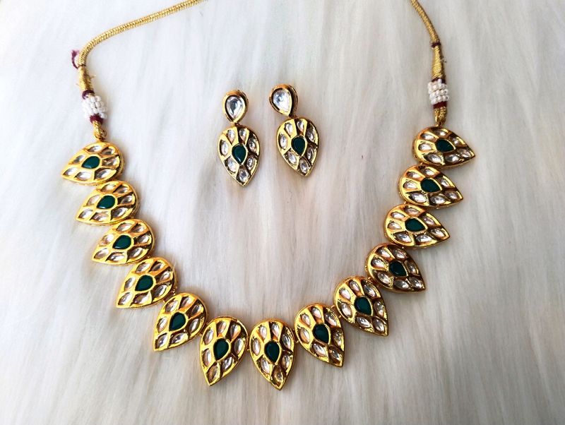 ❤️Offer❤️Premium Kundan Necklace(Green)