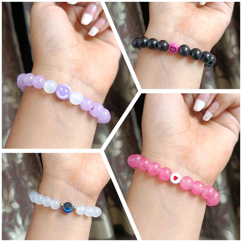 4 Bracelets In Just 99rs
