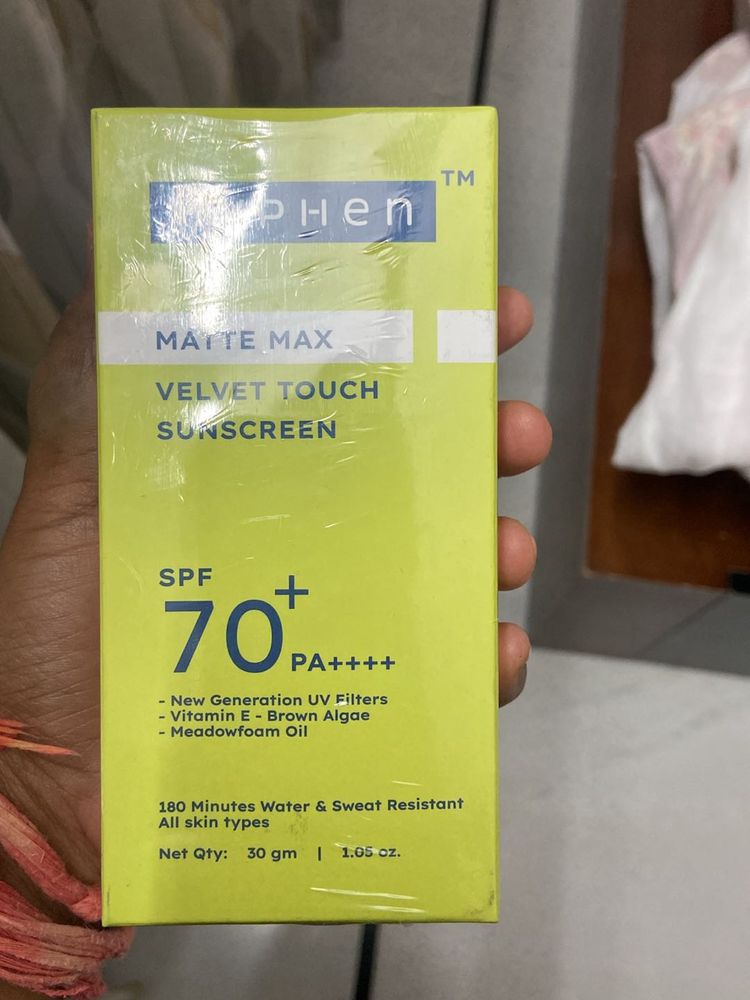 HYPHEN MATTE MAX VELVET TOUCH SUNSCREEN