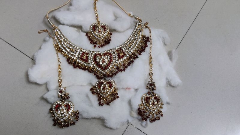 Combo Of Two Beautiful Heavy Jwellery Sets