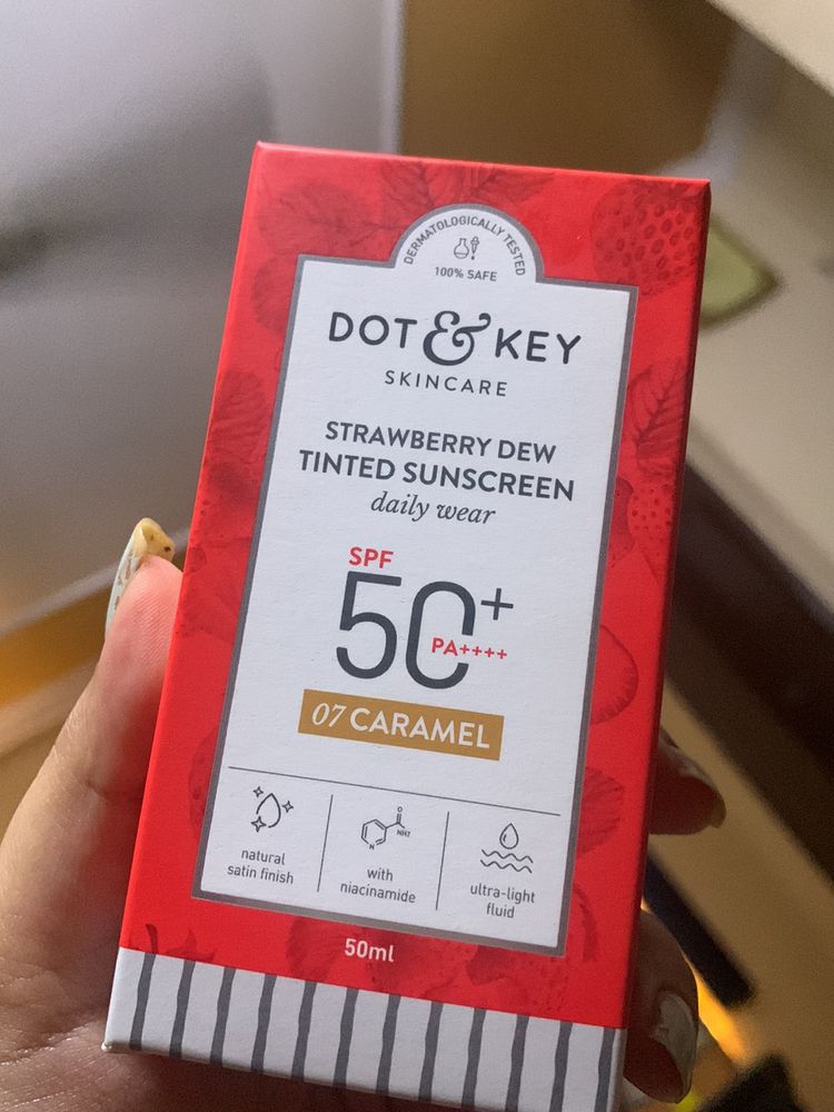 Dot & Key Tinted Sunscreen Shade Caramel