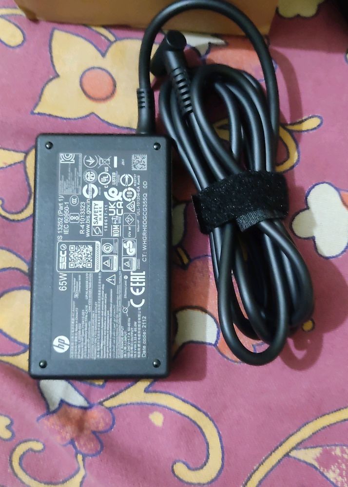 Hp 65Watt Adapter ( Laptop Charger)