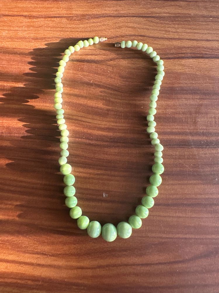 Light Green Glass Beaded Necklace