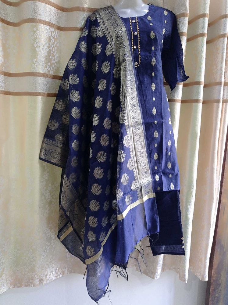 Kurta Set With Dupatta