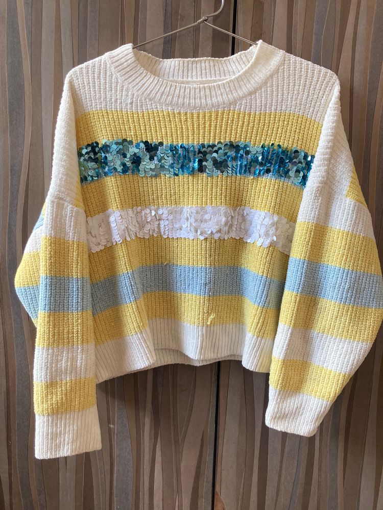 💖PRICE DROP💖Stripped Sweater