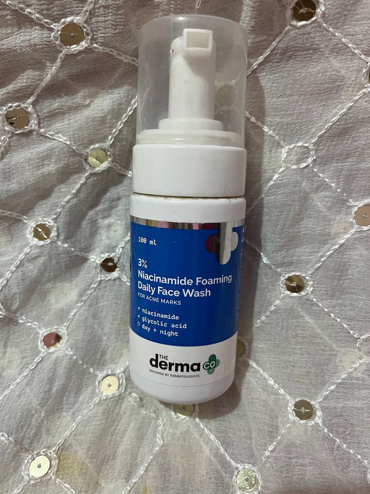 Derma Foaming Facewash