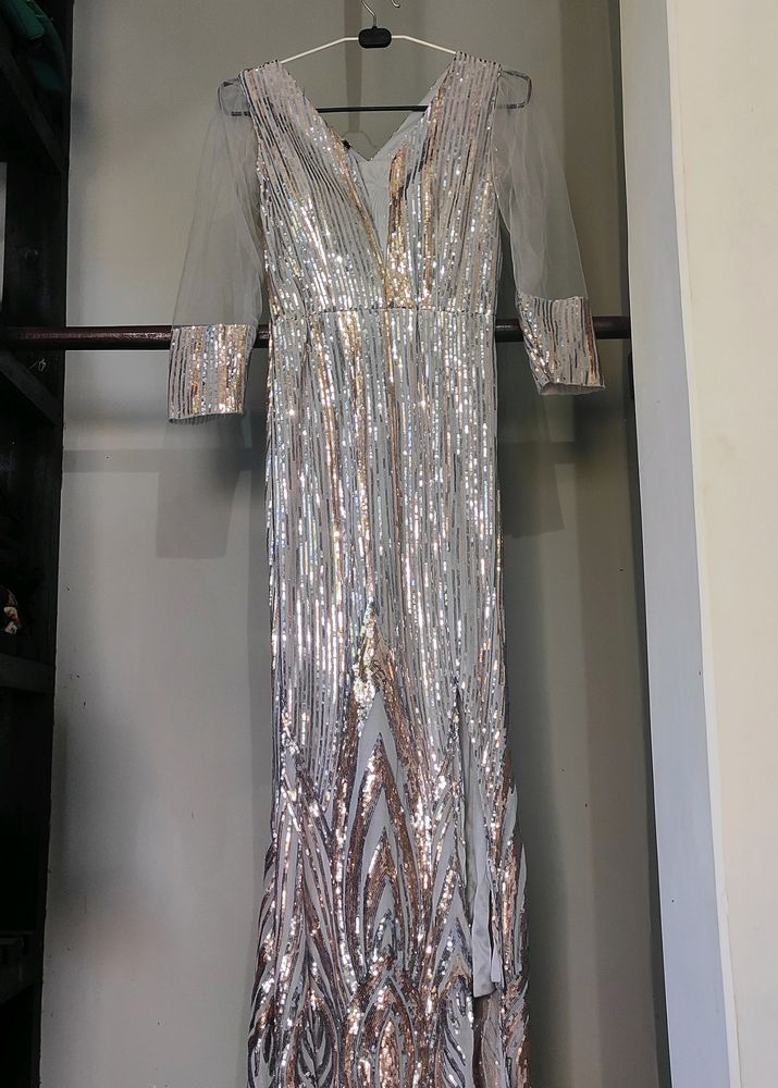 💰 Price Drop Alert! 💰 Silver Maxi Sequin Dress