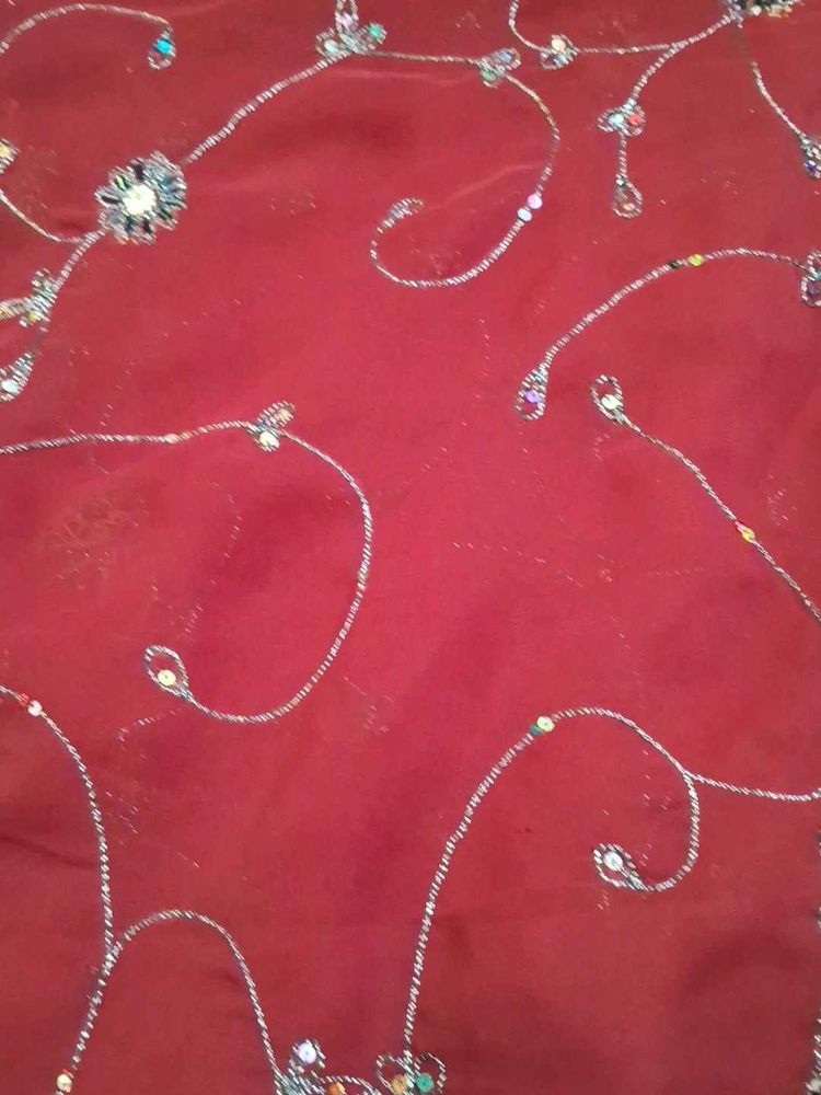 Embroidery  Work Saree With  Out Blouse  Piece