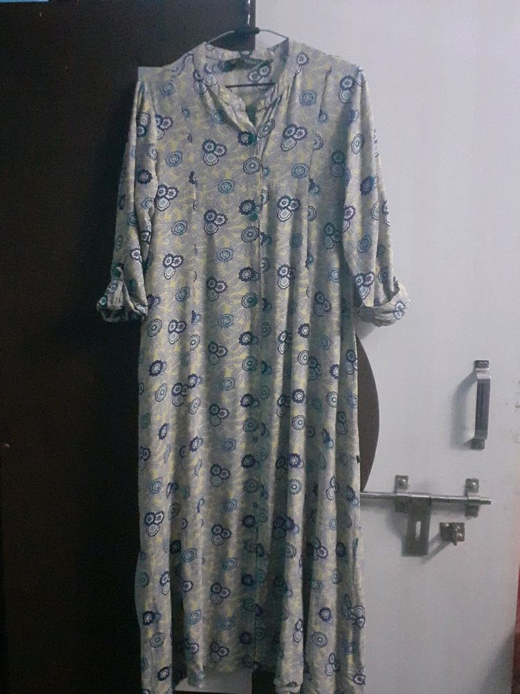 Avaasa M Size Kurti